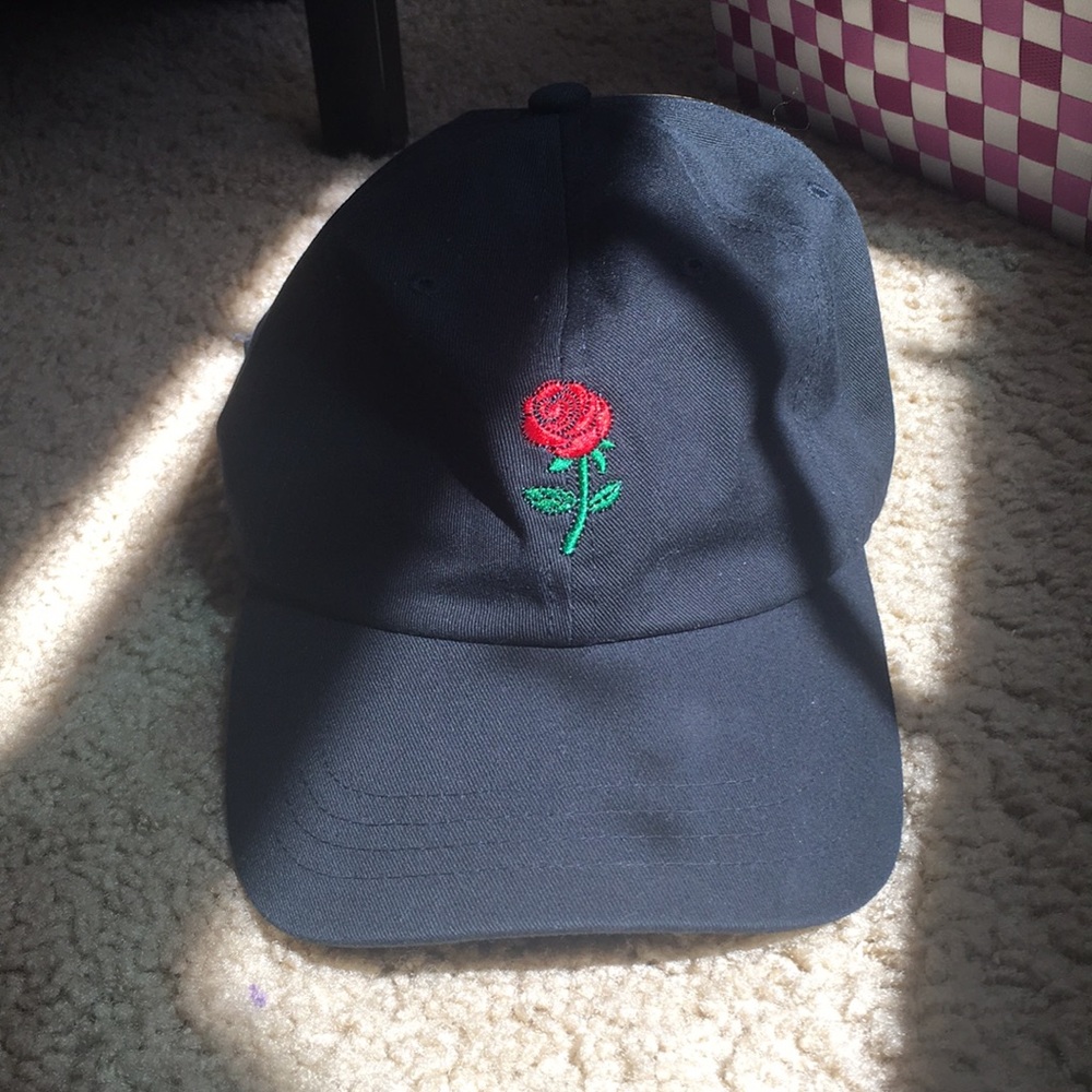 Rose adjustable hat